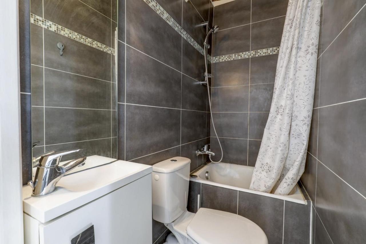 Le Marais - Republique City Studio Париж Екстериор снимка