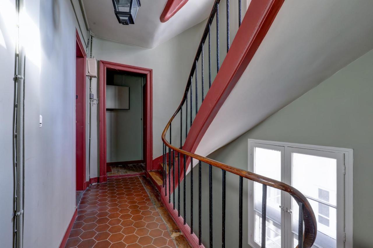Le Marais - Republique City Studio Париж Екстериор снимка